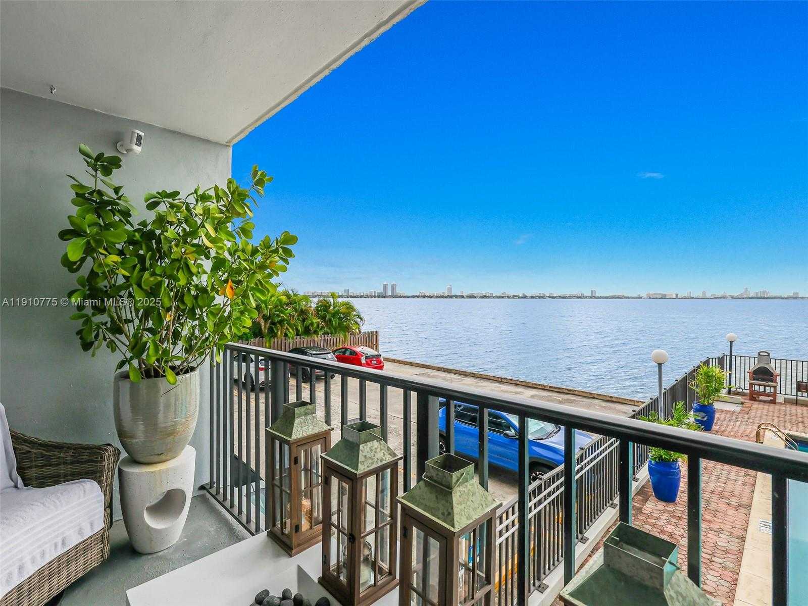 Small Image of 1820 SOUTH TREASURE DR #203D, North Bay Village Number 25