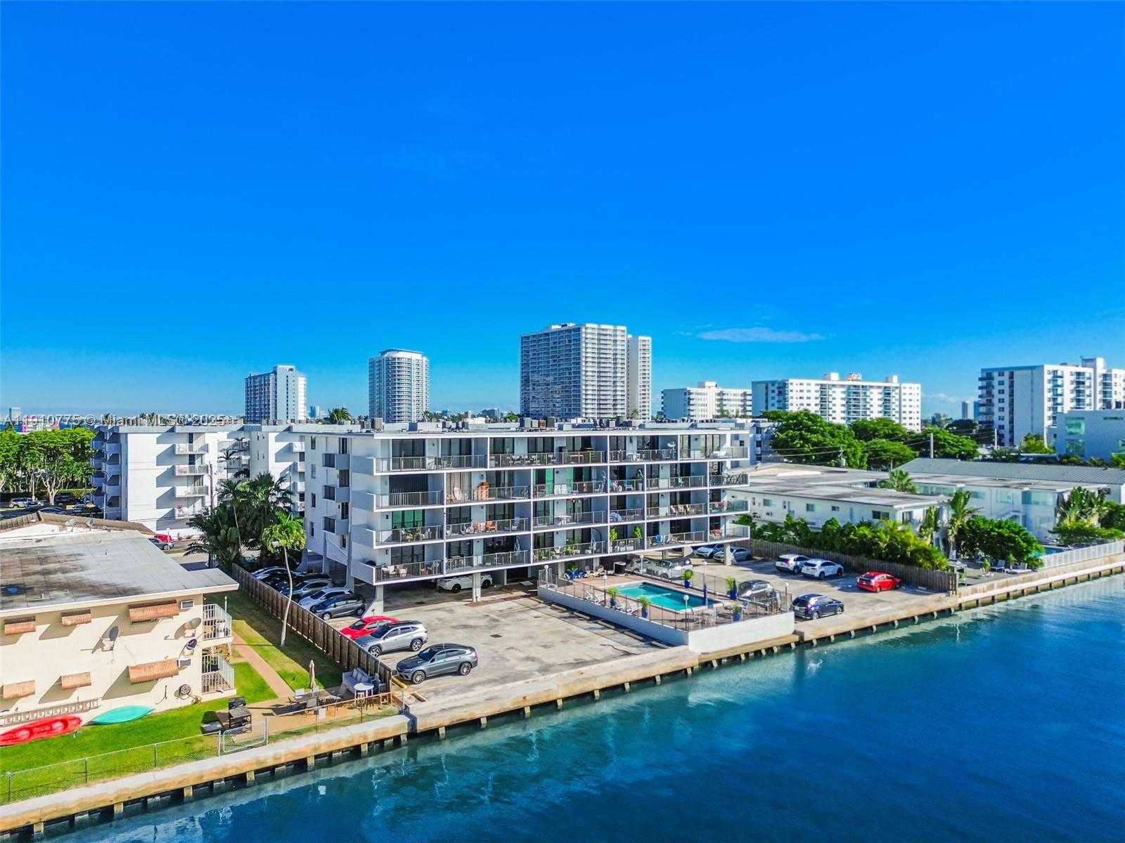 Small Image of 1820 SOUTH TREASURE DR #203D, North Bay Village Number 28