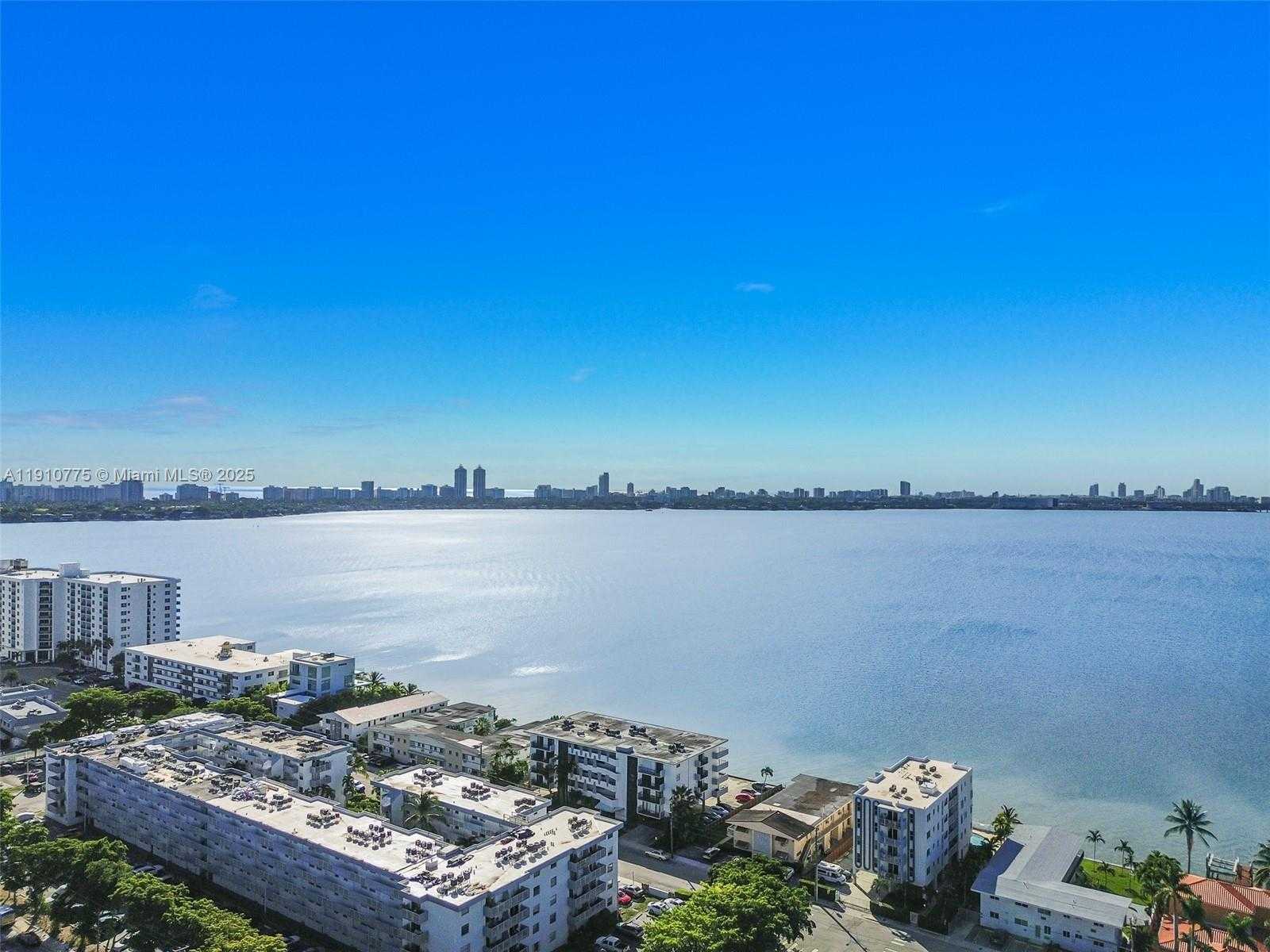 Small Image of 1820 SOUTH TREASURE DR #203D, North Bay Village Number 3