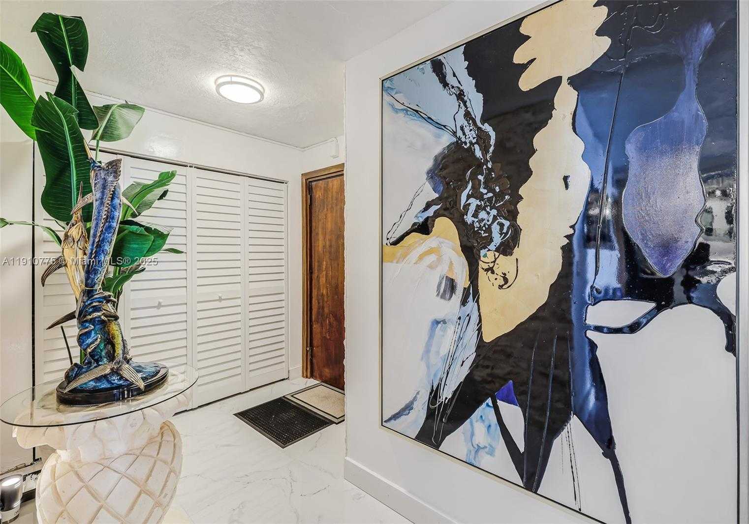 Small Image of 1820 SOUTH TREASURE DR #203D, North Bay Village Number 4