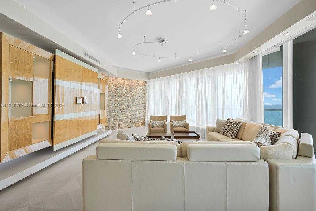 Small Image of 16047 COLLINS AVE #1104, Sunny Isles Beach Number 1