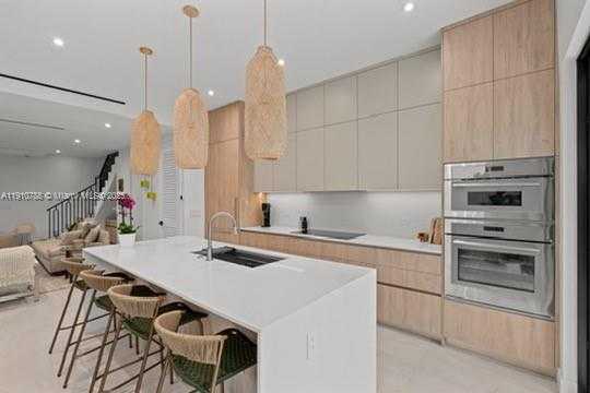 Small Image of 3255 PERCIVAL AVE #3255, Coconut Grove Number 12