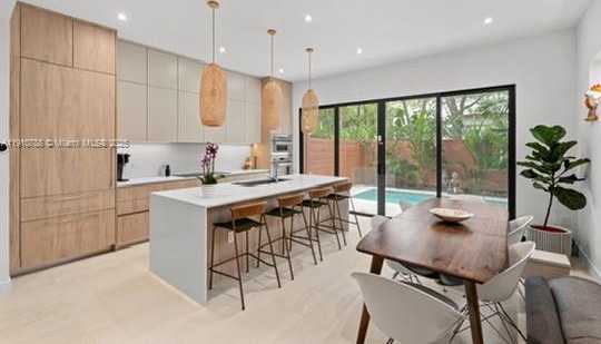 Small Image of 3255 PERCIVAL AVE #3255, Coconut Grove Number 5