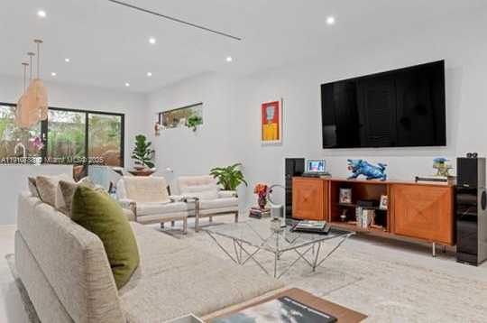 Small Image of 3255 PERCIVAL AVE #3255, Coconut Grove Number 7