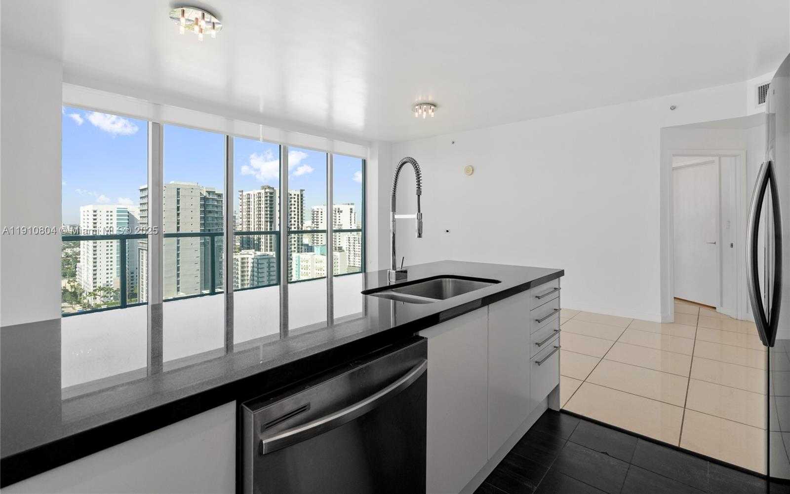 Small Image of 1111 SOUTH WEST 1ST AVE #2414N, Miami Number 12