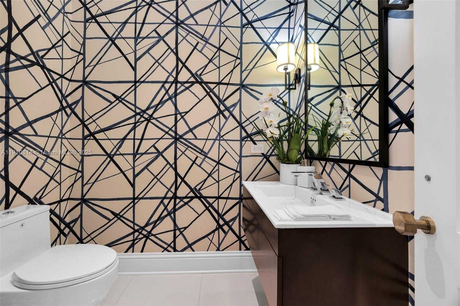 Small Image of 10 EDGEWATER DR #PH-C, Coral Gables Number 16