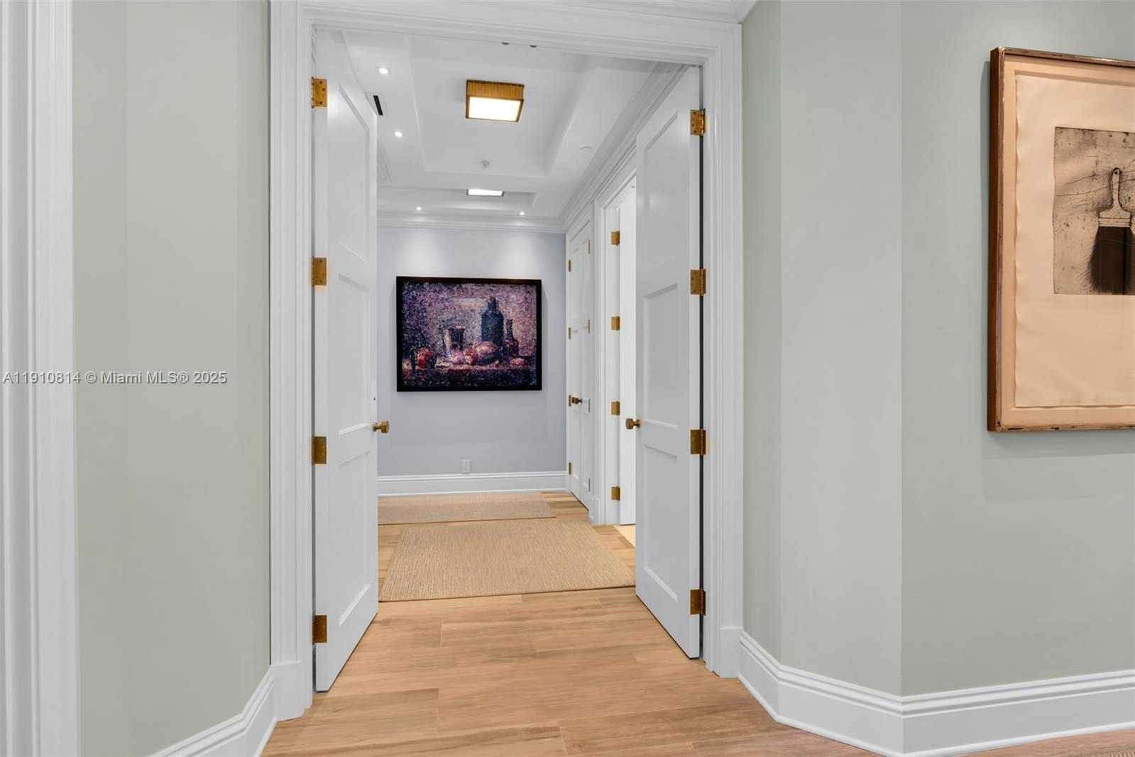 Small Image of 10 EDGEWATER DR #PH-C, Coral Gables Number 17