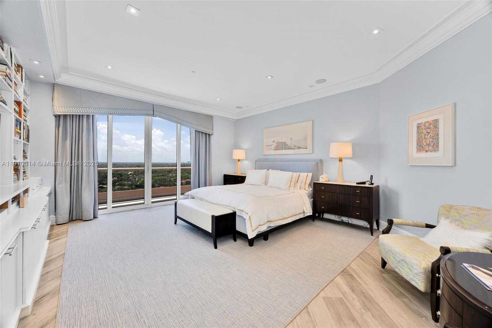 Small Image of 10 EDGEWATER DR #PH-C, Coral Gables Number 18