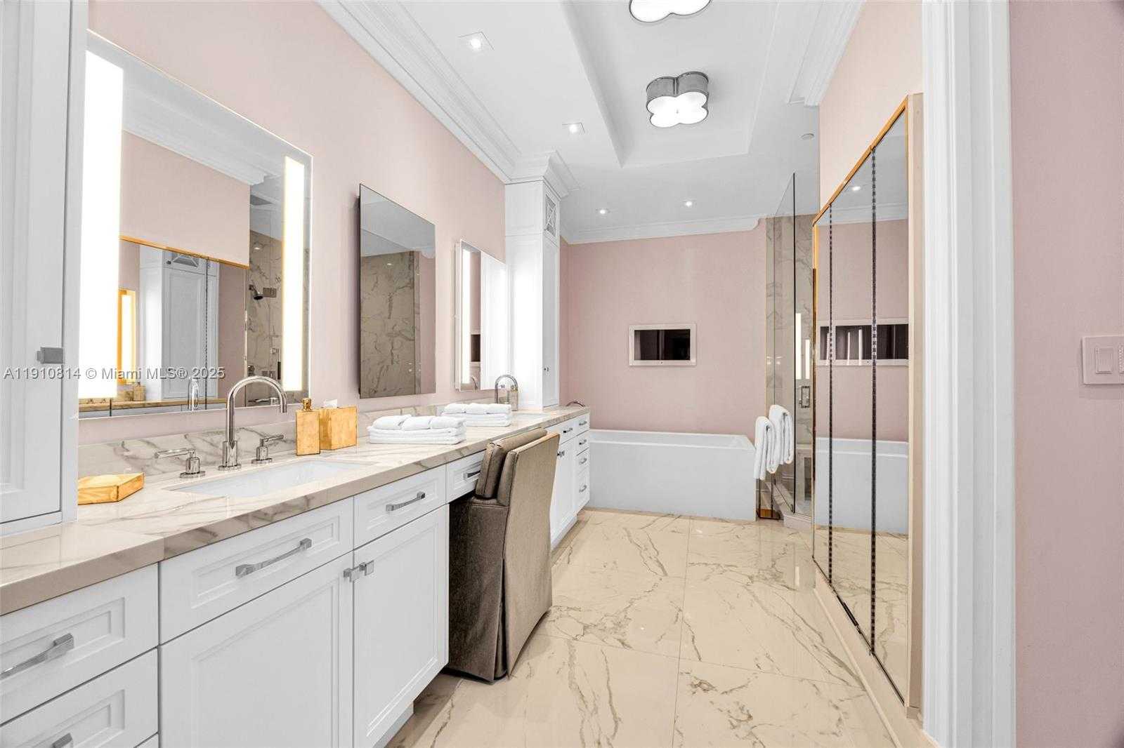 Small Image of 10 EDGEWATER DR #PH-C, Coral Gables Number 20