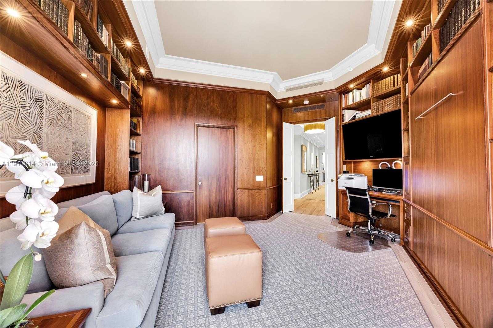 Small Image of 10 EDGEWATER DR #PH-C, Coral Gables Number 25