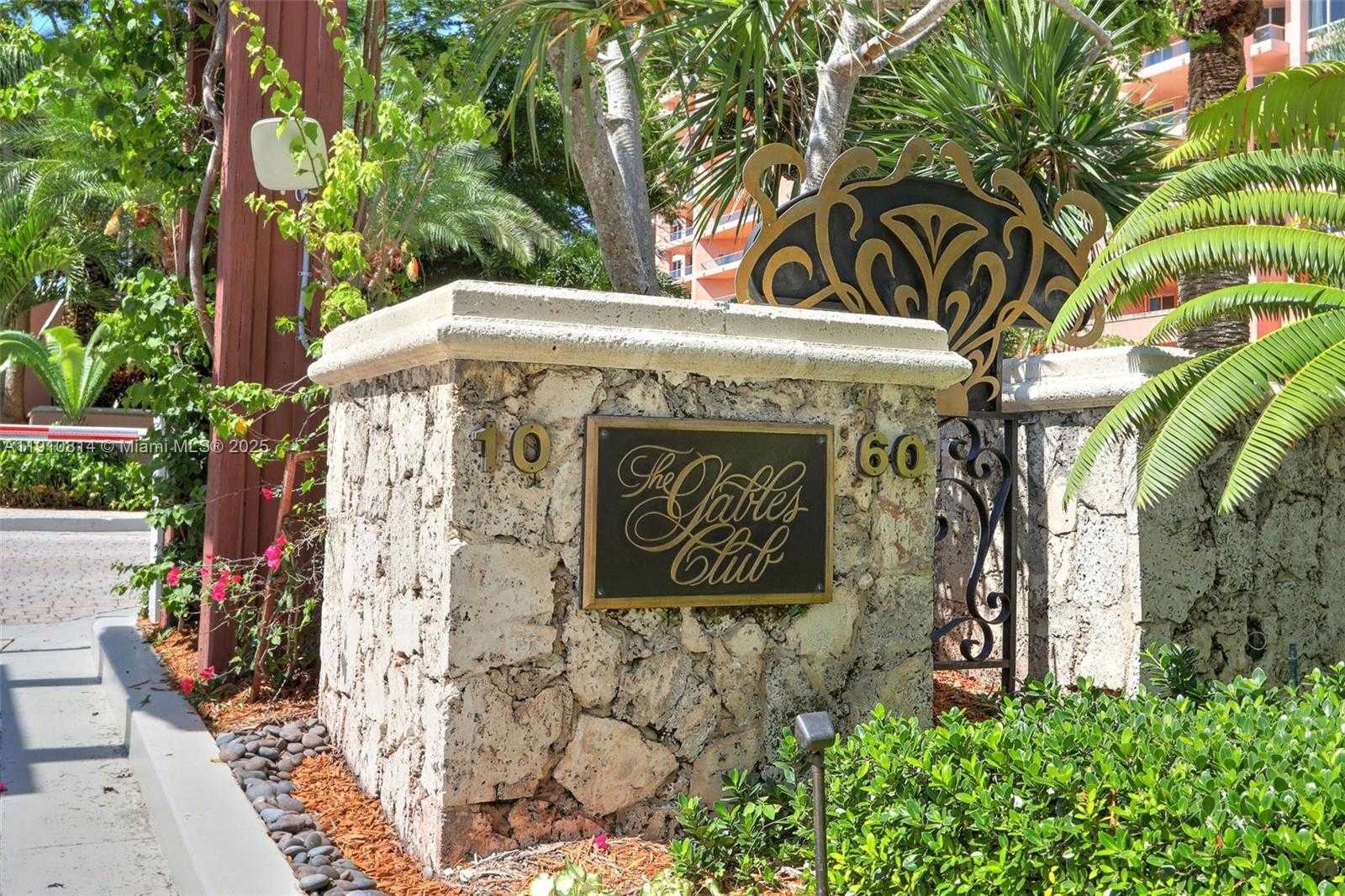 Small Image of 10 EDGEWATER DR #PH-C, Coral Gables Number 33