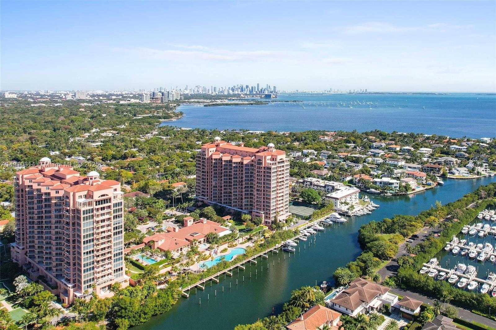 Small Image of 10 EDGEWATER DR #PH-C, Coral Gables Number 43