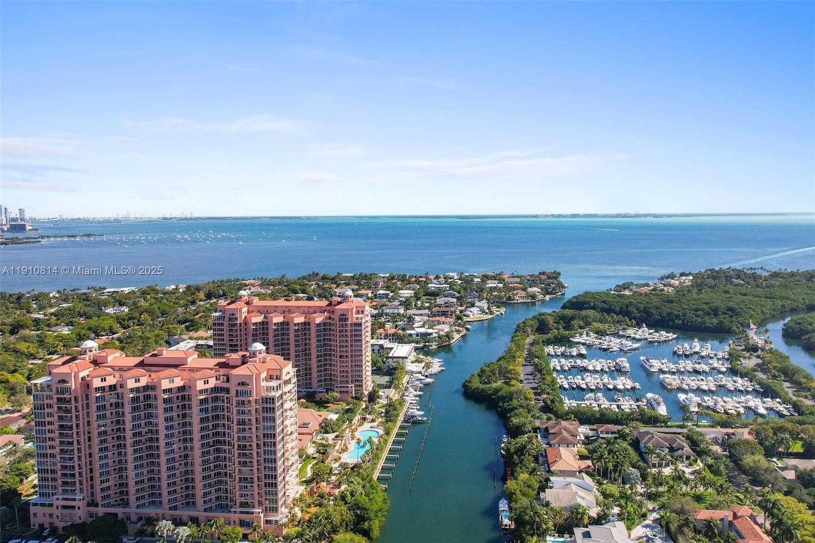 Small Image of 10 EDGEWATER DR #PH-C, Coral Gables Number 44