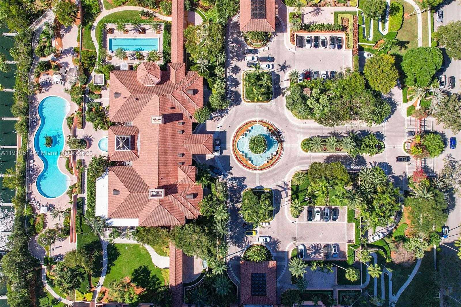 Small Image of 10 EDGEWATER DR #PH-C, Coral Gables Number 45