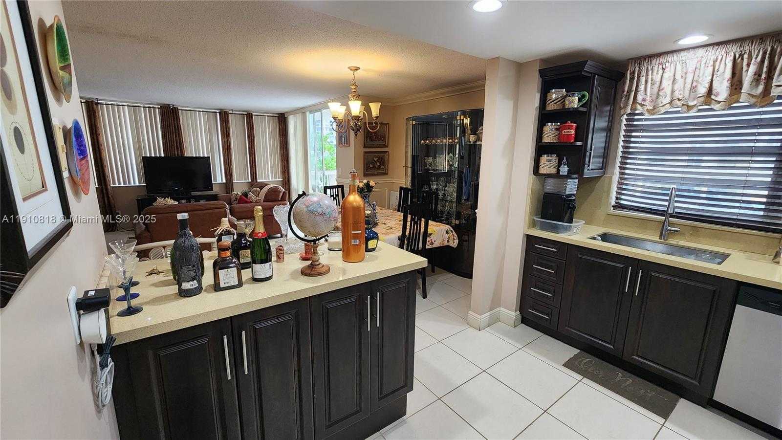 Small Image of 1825 SOUTH OCEAN DR #209, Hallandale Beach Number 24