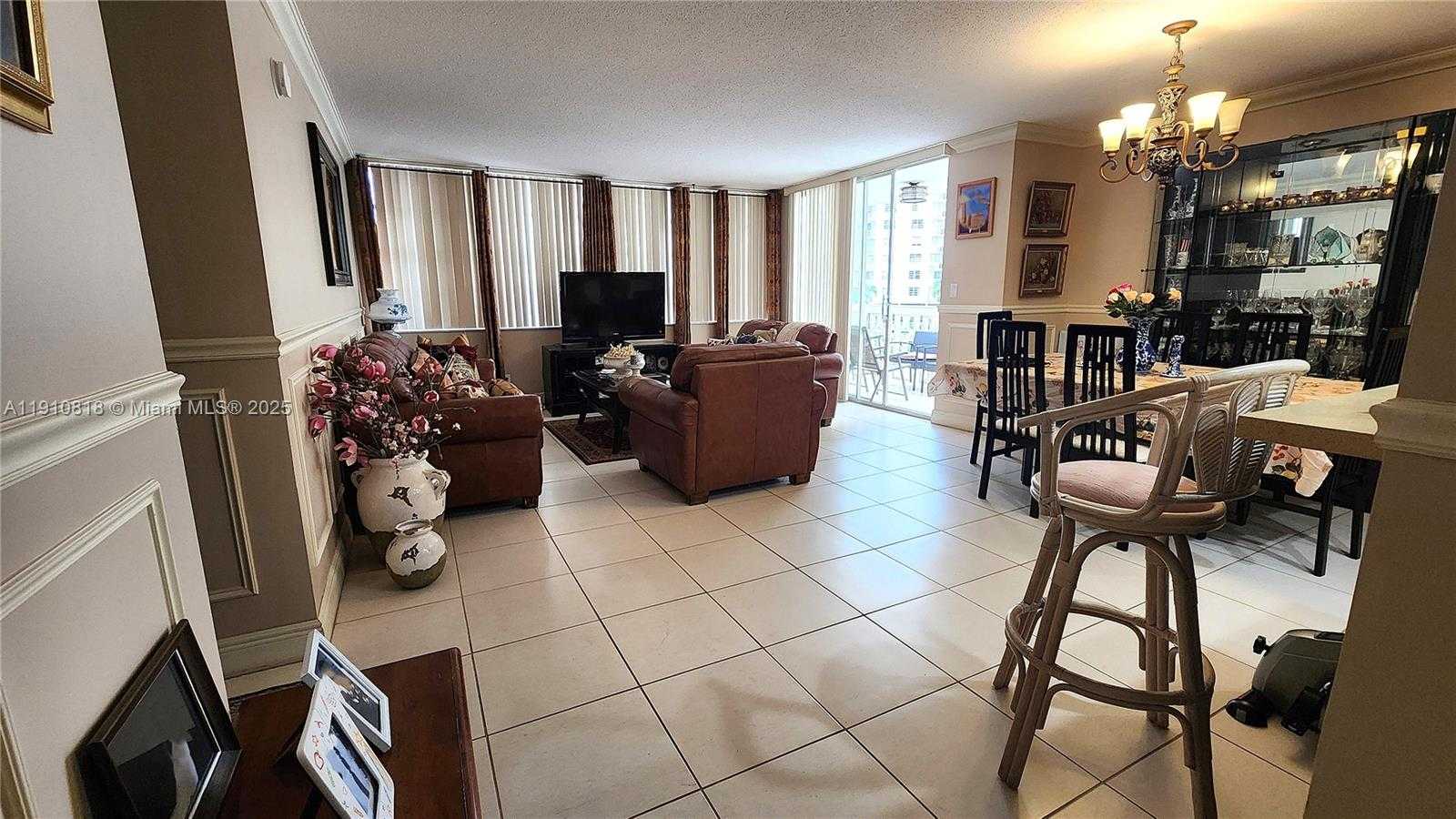 Small Image of 1825 SOUTH OCEAN DR #209, Hallandale Beach Number 3