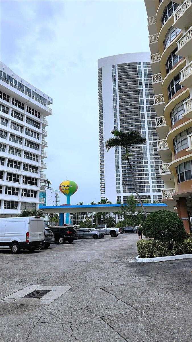 Small Image of 1825 SOUTH OCEAN DR #209, Hallandale Beach Number 34