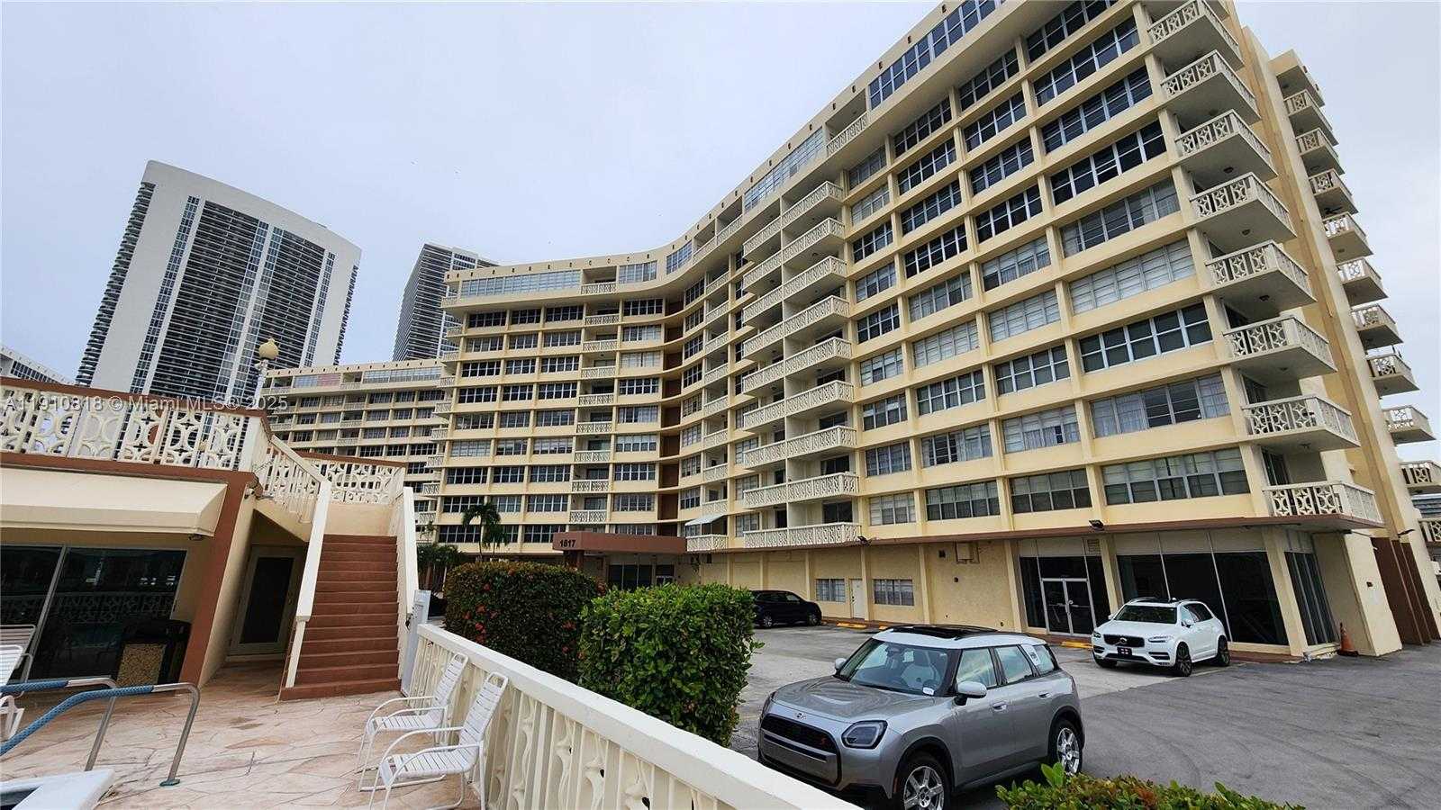 Small Image of 1825 SOUTH OCEAN DR #209, Hallandale Beach Number 37