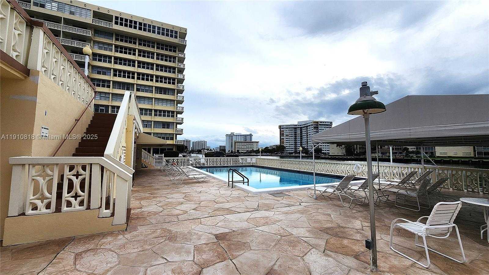 Small Image of 1825 SOUTH OCEAN DR #209, Hallandale Beach Number 48