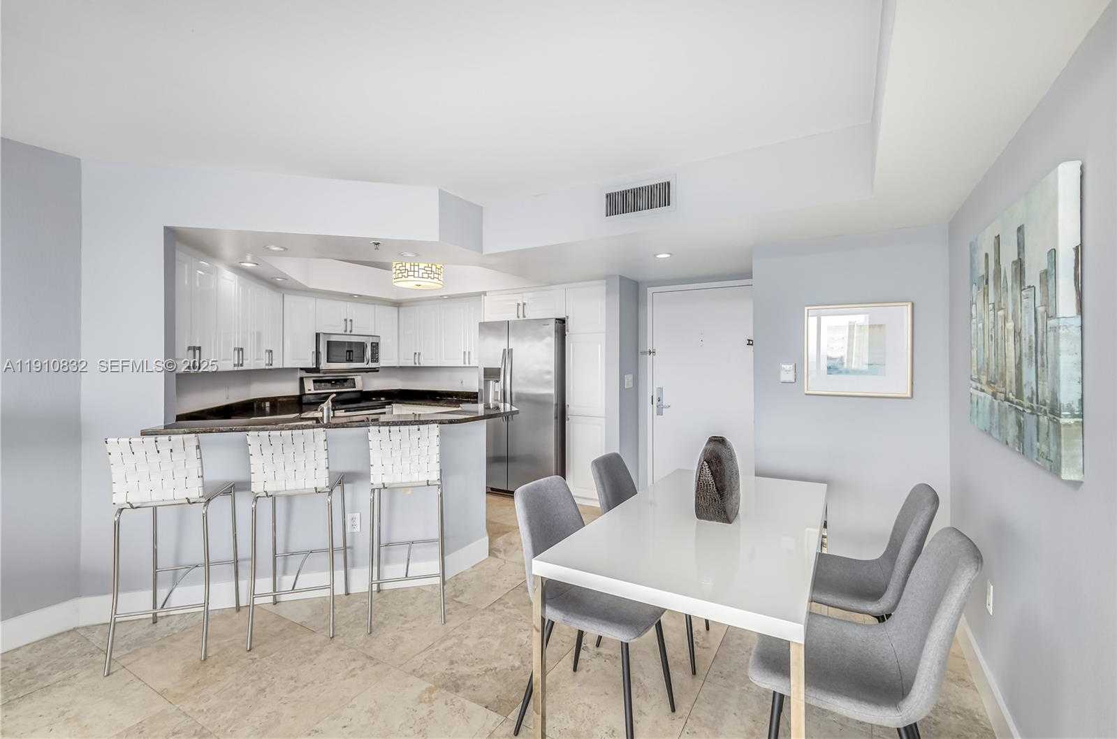 Small Image of 1800 SUNSET HARBOUR DR #715, Miami Beach Number 13