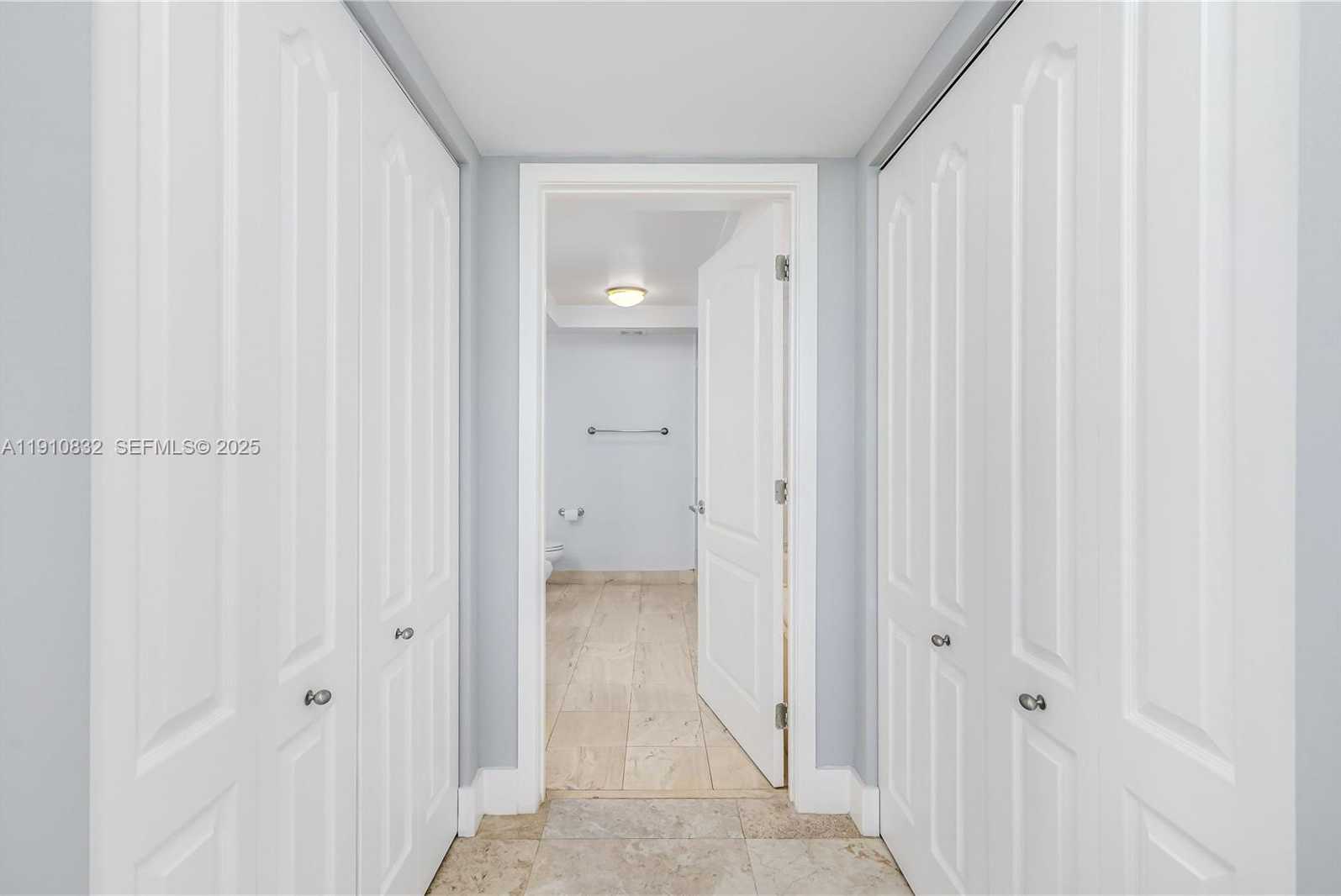 Small Image of 1800 SUNSET HARBOUR DR #715, Miami Beach Number 24
