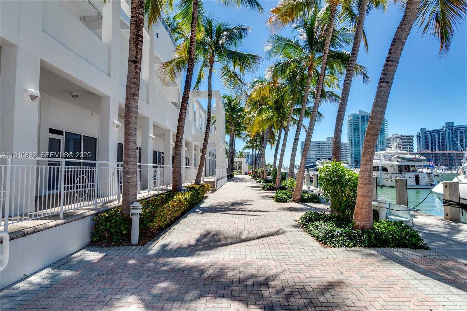 Small Image of 1800 SUNSET HARBOUR DR #715, Miami Beach Number 39
