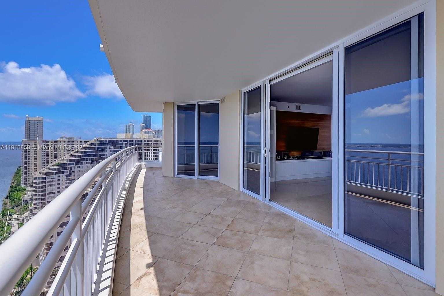 Small Image of 808 EAST BRICKELL KEY DR #2104, Miami Number 18