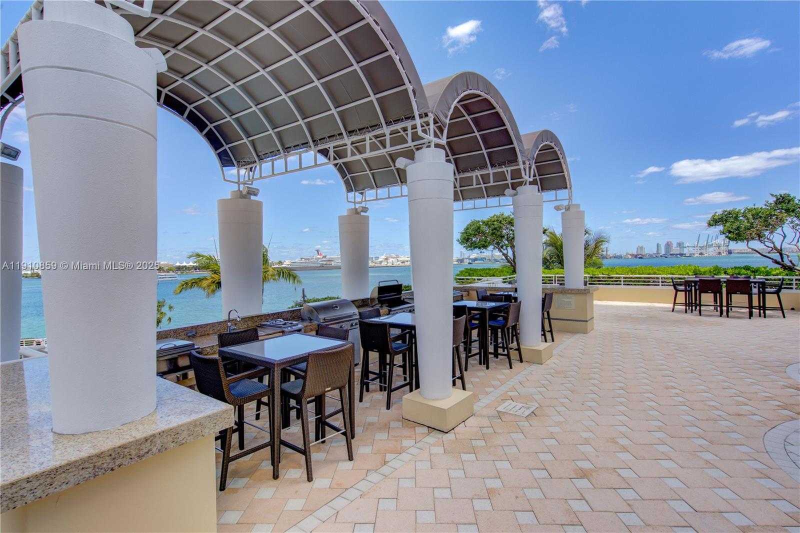 Small Image of 808 EAST BRICKELL KEY DR #2104, Miami Number 21