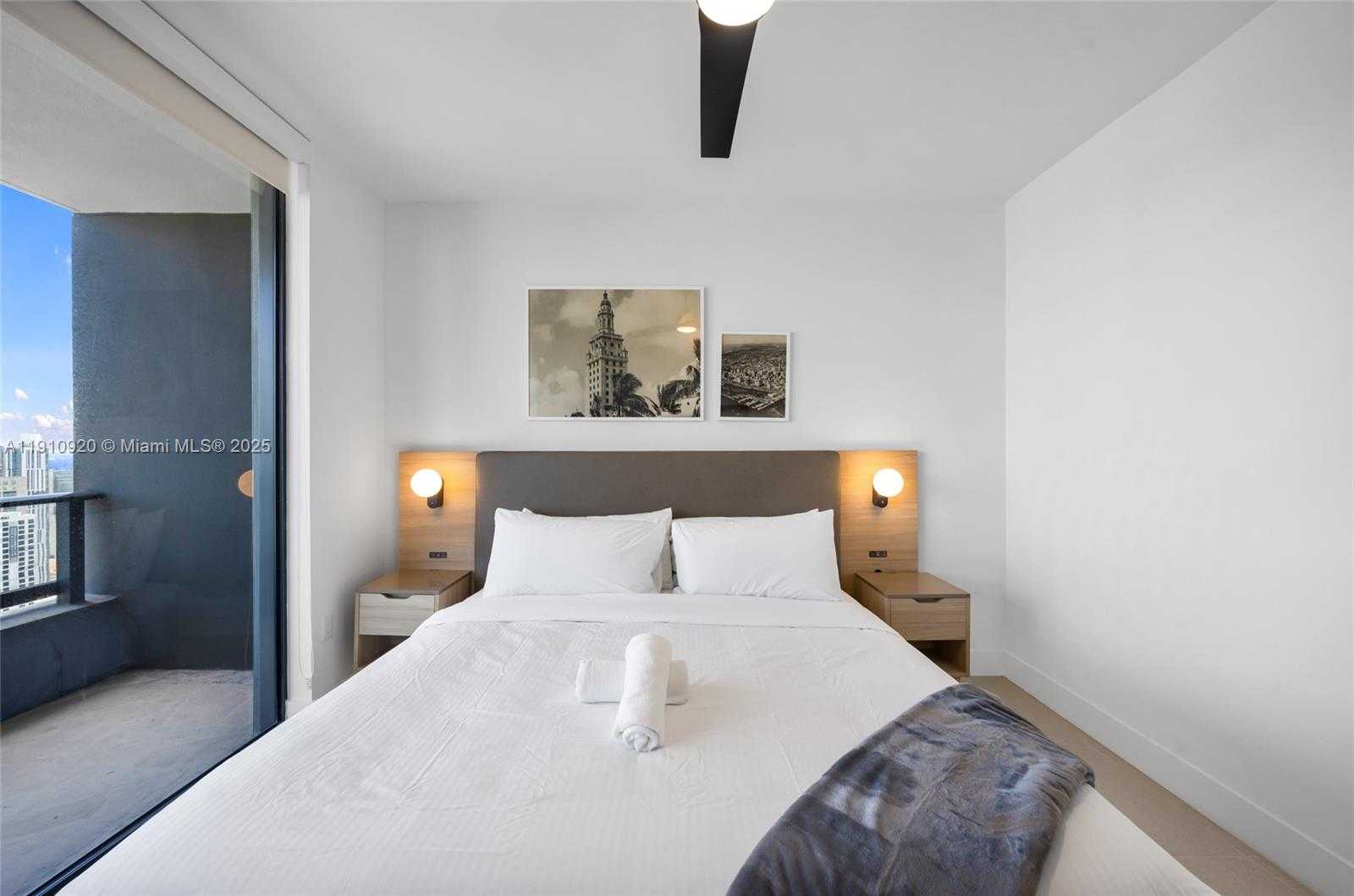 Small Image of 159 NORTH EAST 6TH ST #4007, Miami Number 18