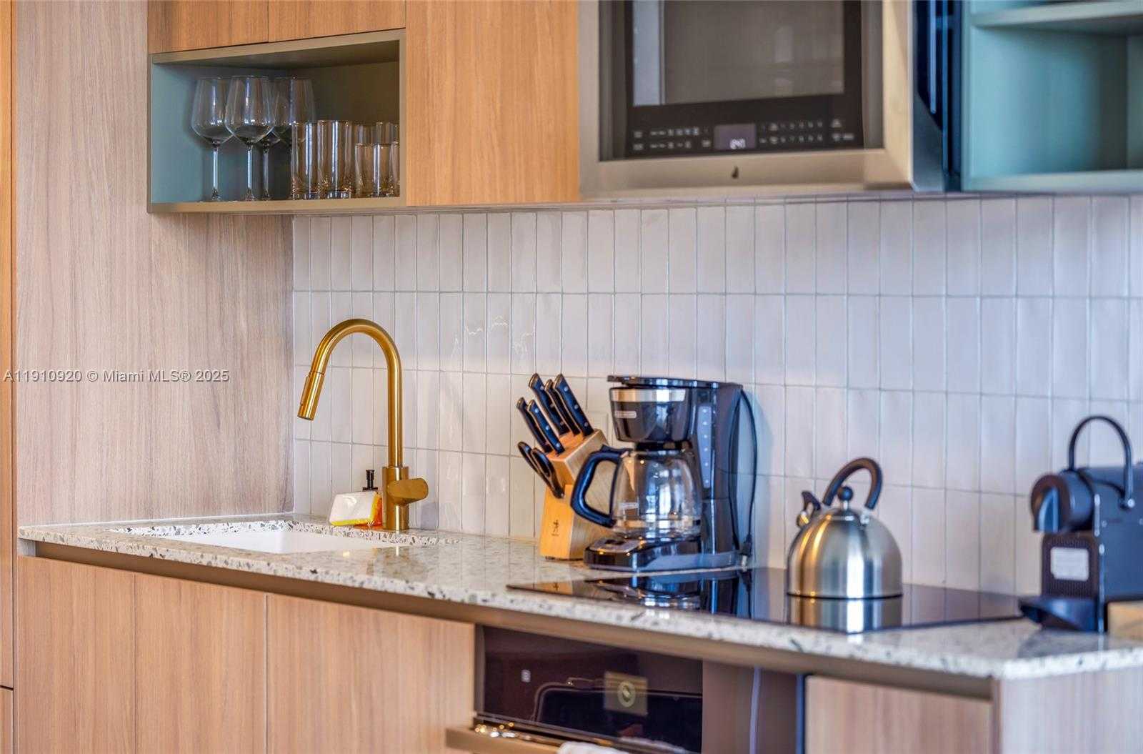 Small Image of 159 NORTH EAST 6TH ST #4007, Miami Number 22