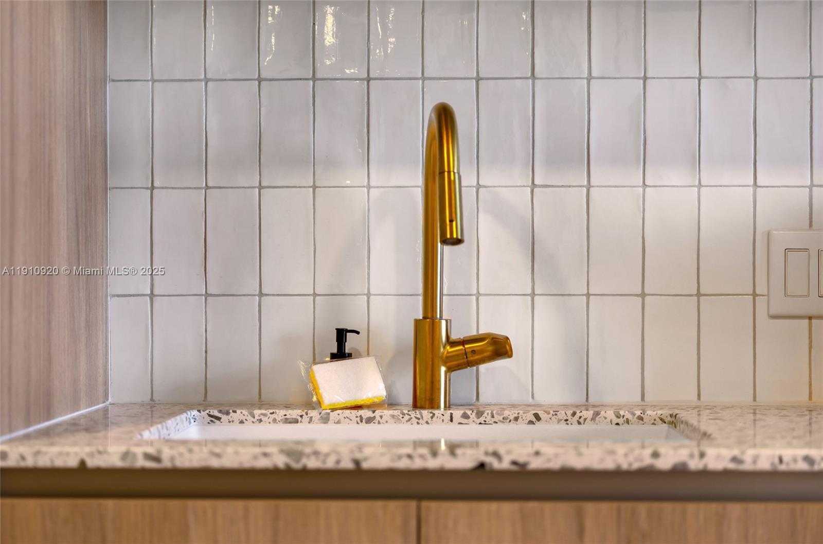 Small Image of 159 NORTH EAST 6TH ST #4007, Miami Number 28