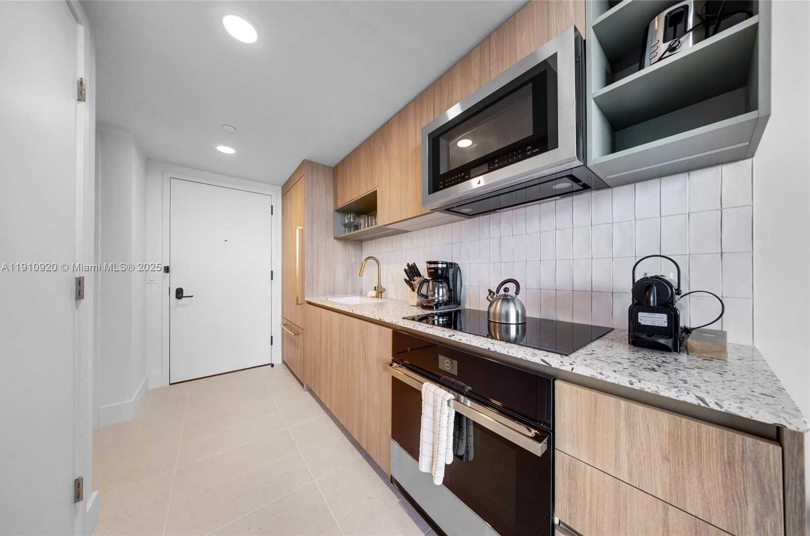 Small Image of 159 NORTH EAST 6TH ST #4007, Miami Number 4