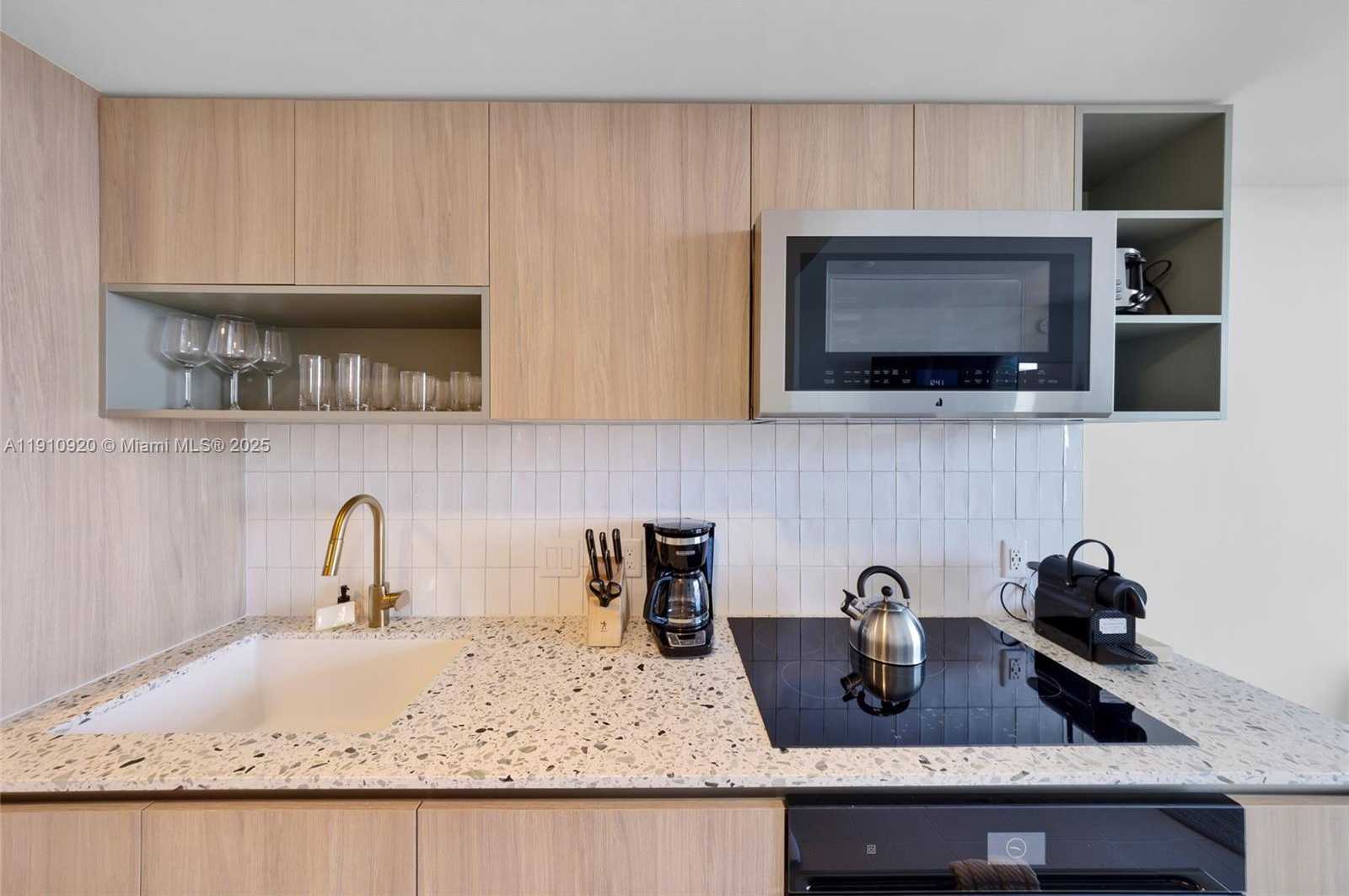 Small Image of 159 NORTH EAST 6TH ST #4007, Miami Number 7