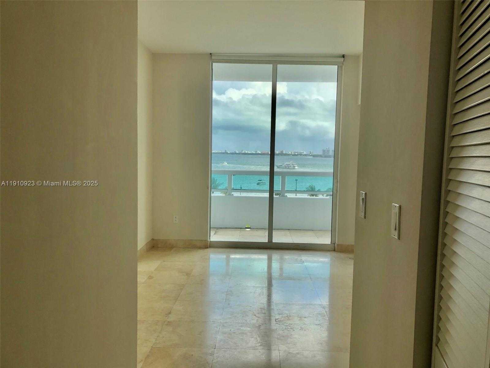 Small Image of 1800 NORTH BAYSHORE DR #605, Miami Number 13