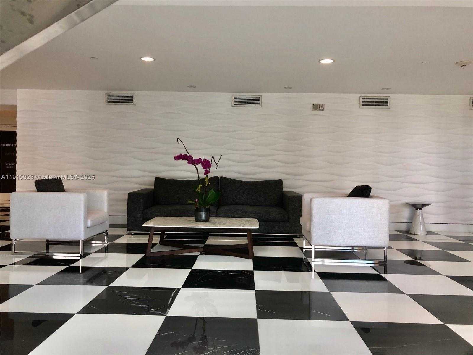 Small Image of 1800 NORTH BAYSHORE DR #605, Miami Number 26