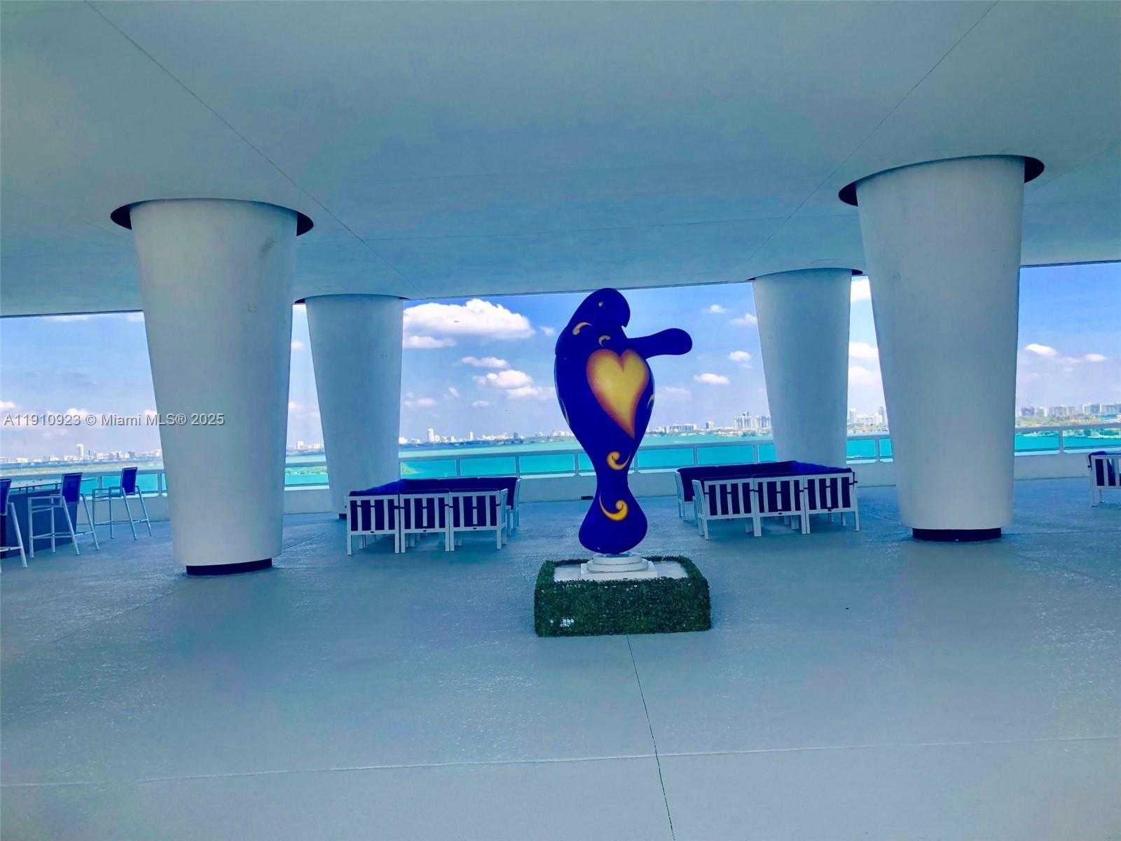 Small Image of 1800 NORTH BAYSHORE DR #605, Miami Number 31