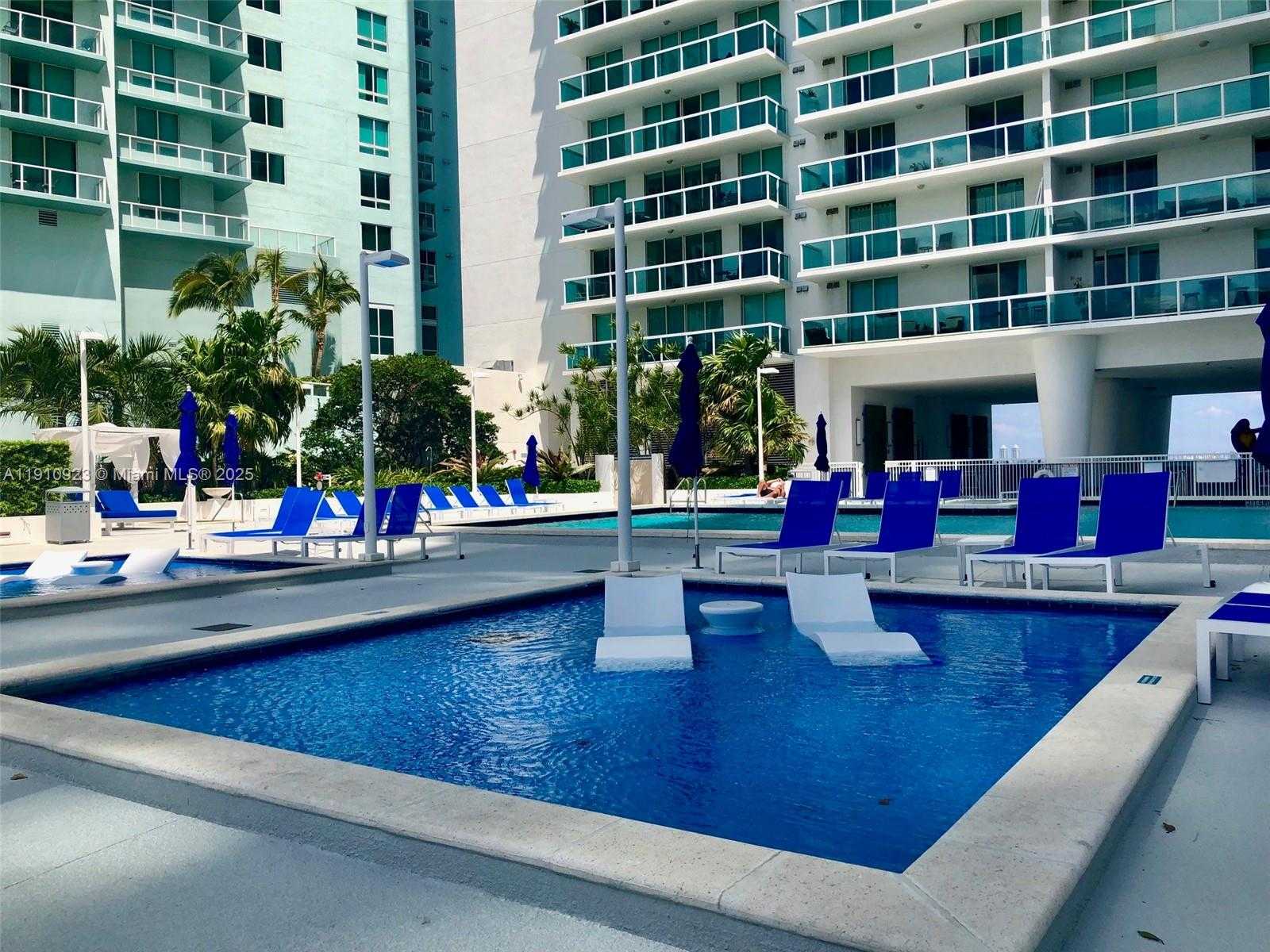 Small Image of 1800 NORTH BAYSHORE DR #605, Miami Number 36