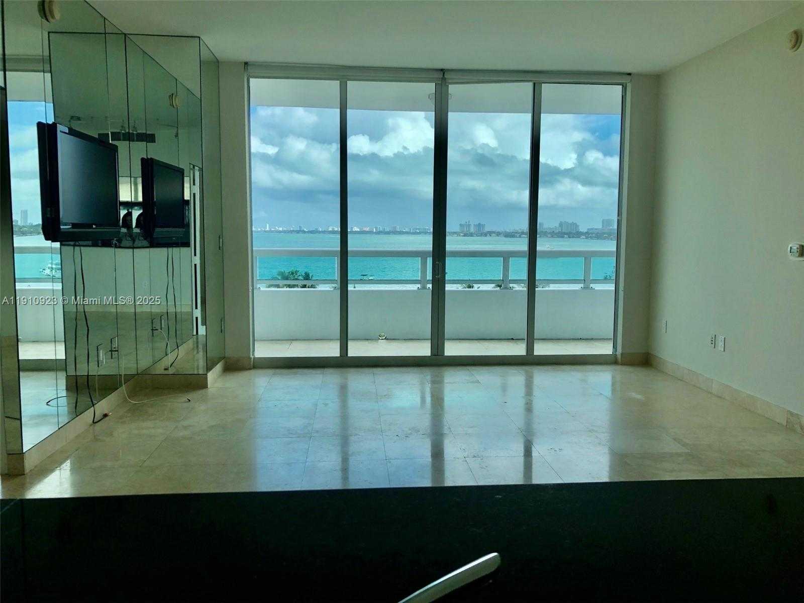 Small Image of 1800 NORTH BAYSHORE DR #605, Miami Number 5