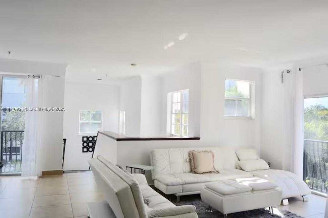 Small Image of 3205 NORTH EAST 184TH ST #9302, Aventura Number 2