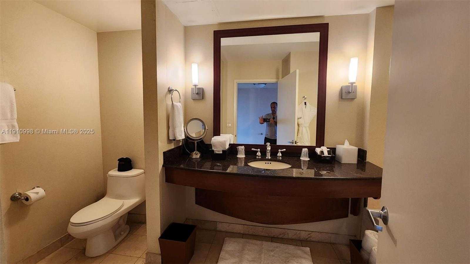 Small Image of 18001 COLLINS AVE #1701, Sunny Isles Beach Number 4