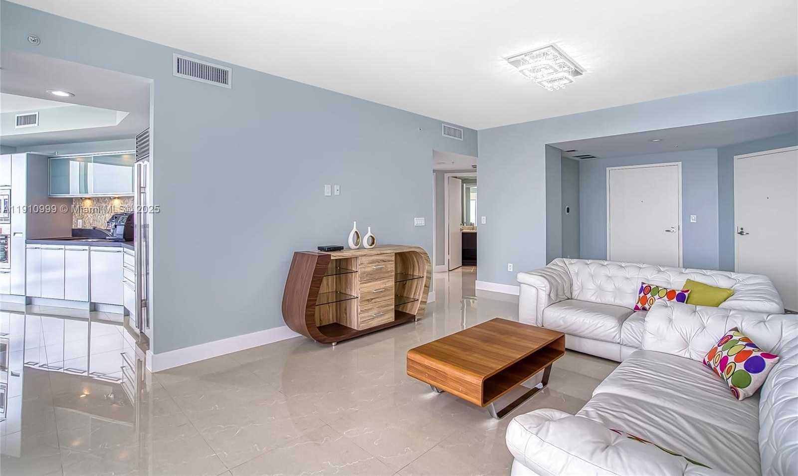 Small Image of 18201 COLLINS AVE #1701, Sunny Isles Beach Number 5