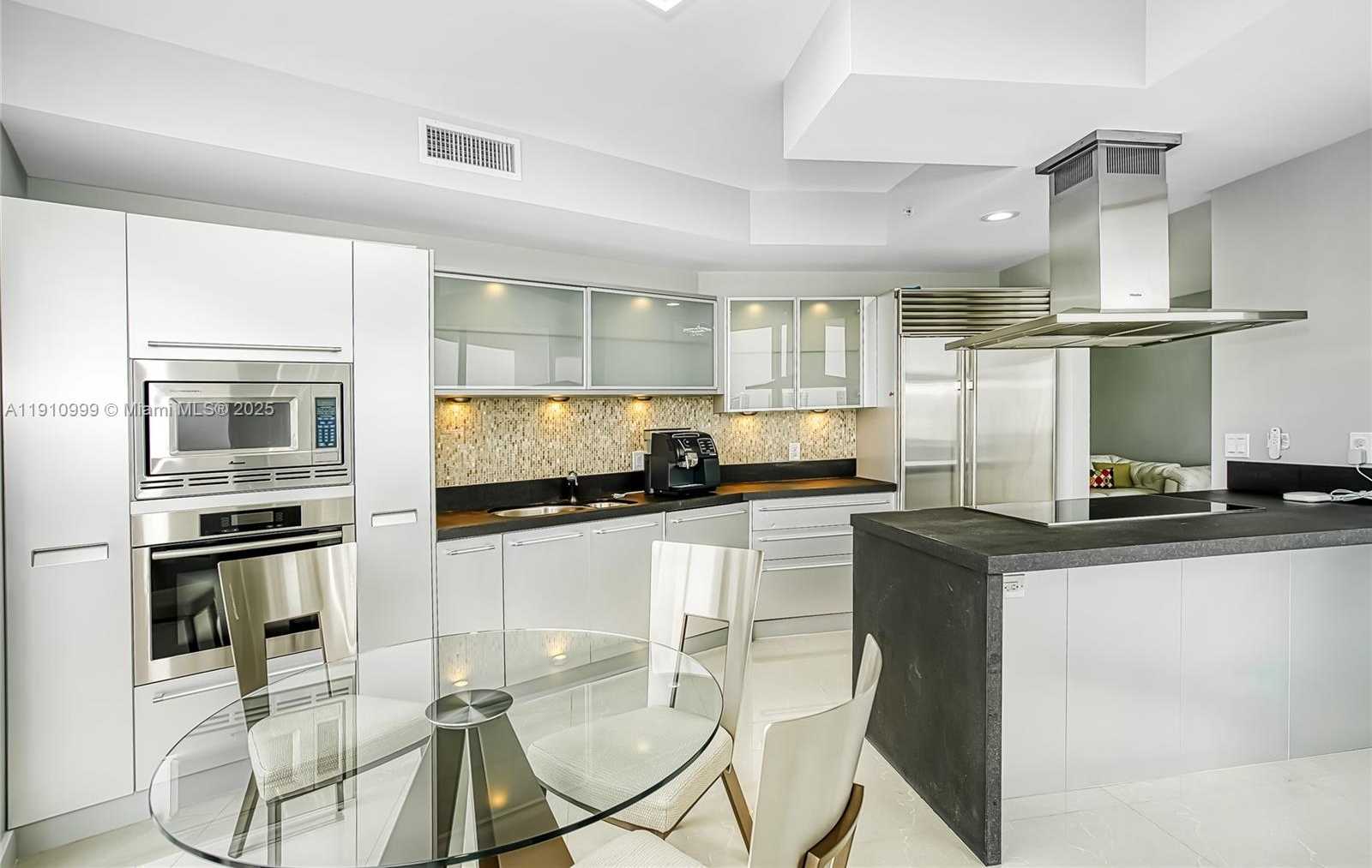 Small Image of 18201 COLLINS AVE #1701, Sunny Isles Beach Number 9