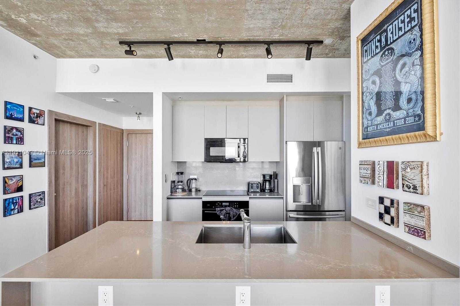 Small Image of 3470 EAST COAST AVE #PH202, Miami Number 11