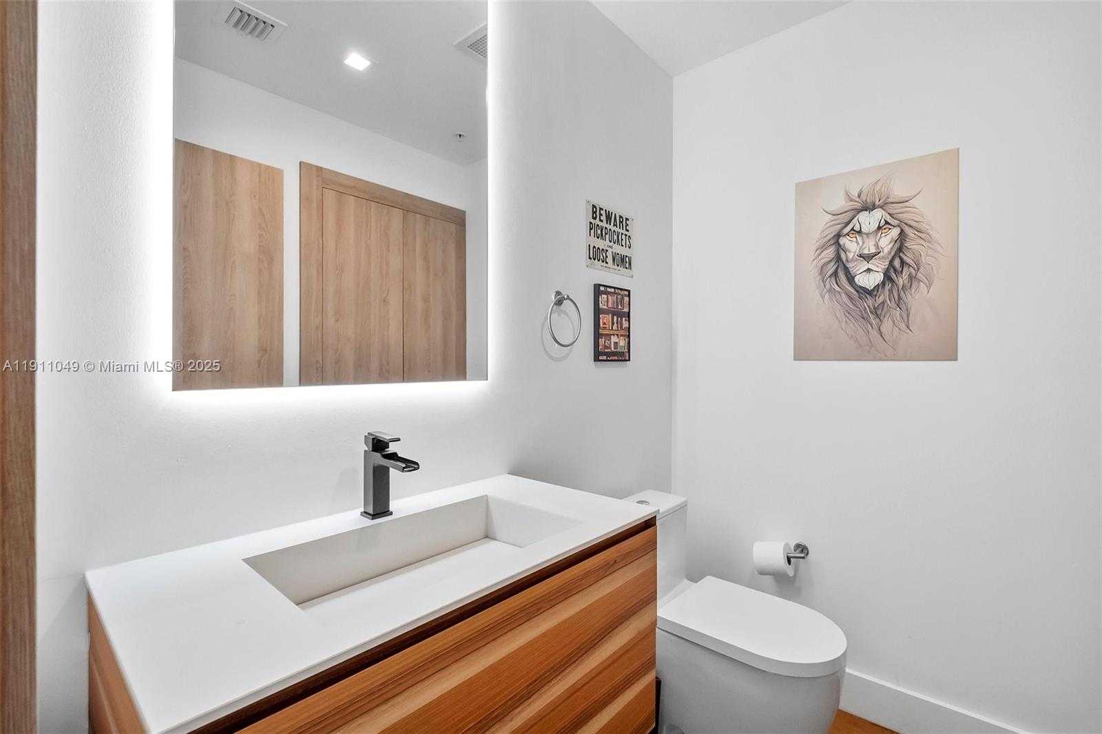 Small Image of 3470 EAST COAST AVE #PH202, Miami Number 4