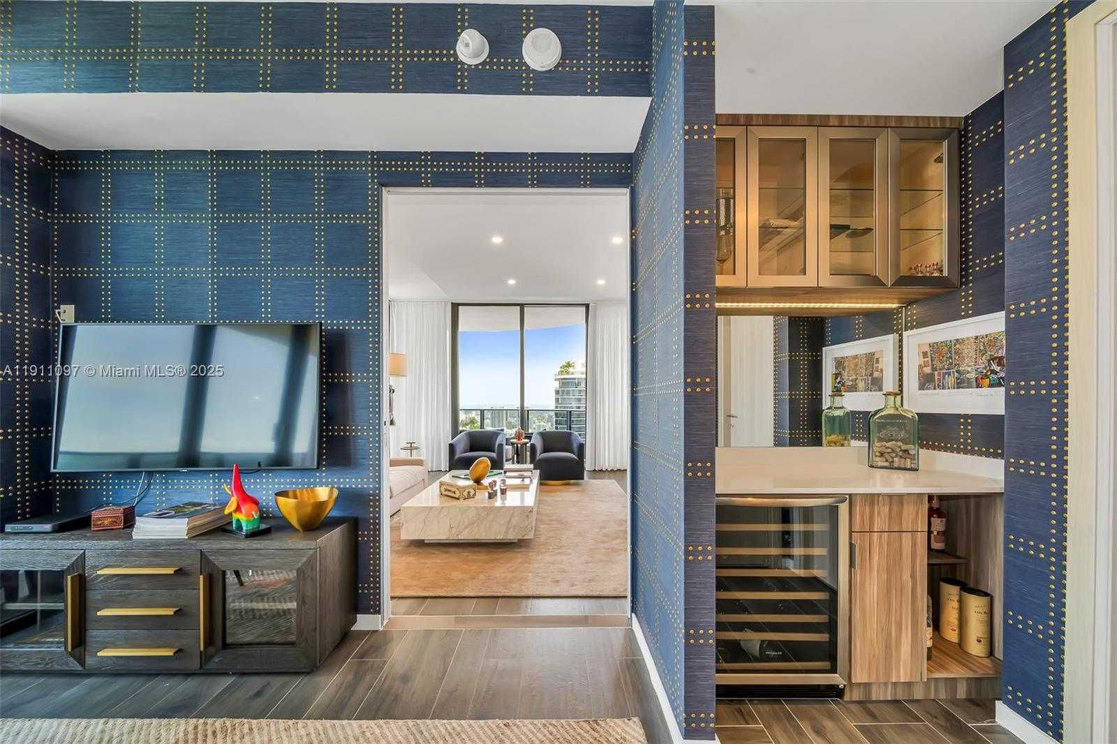 Small Image of 1000 BRICKELL PLZ #PH5807, Miami Number 14