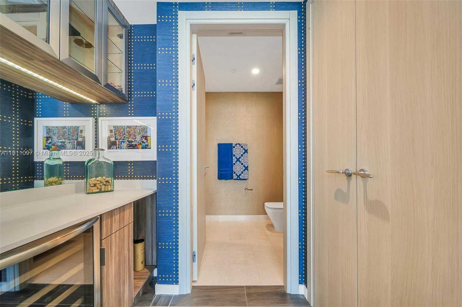 Small Image of 1000 BRICKELL PLZ #PH5807, Miami Number 16