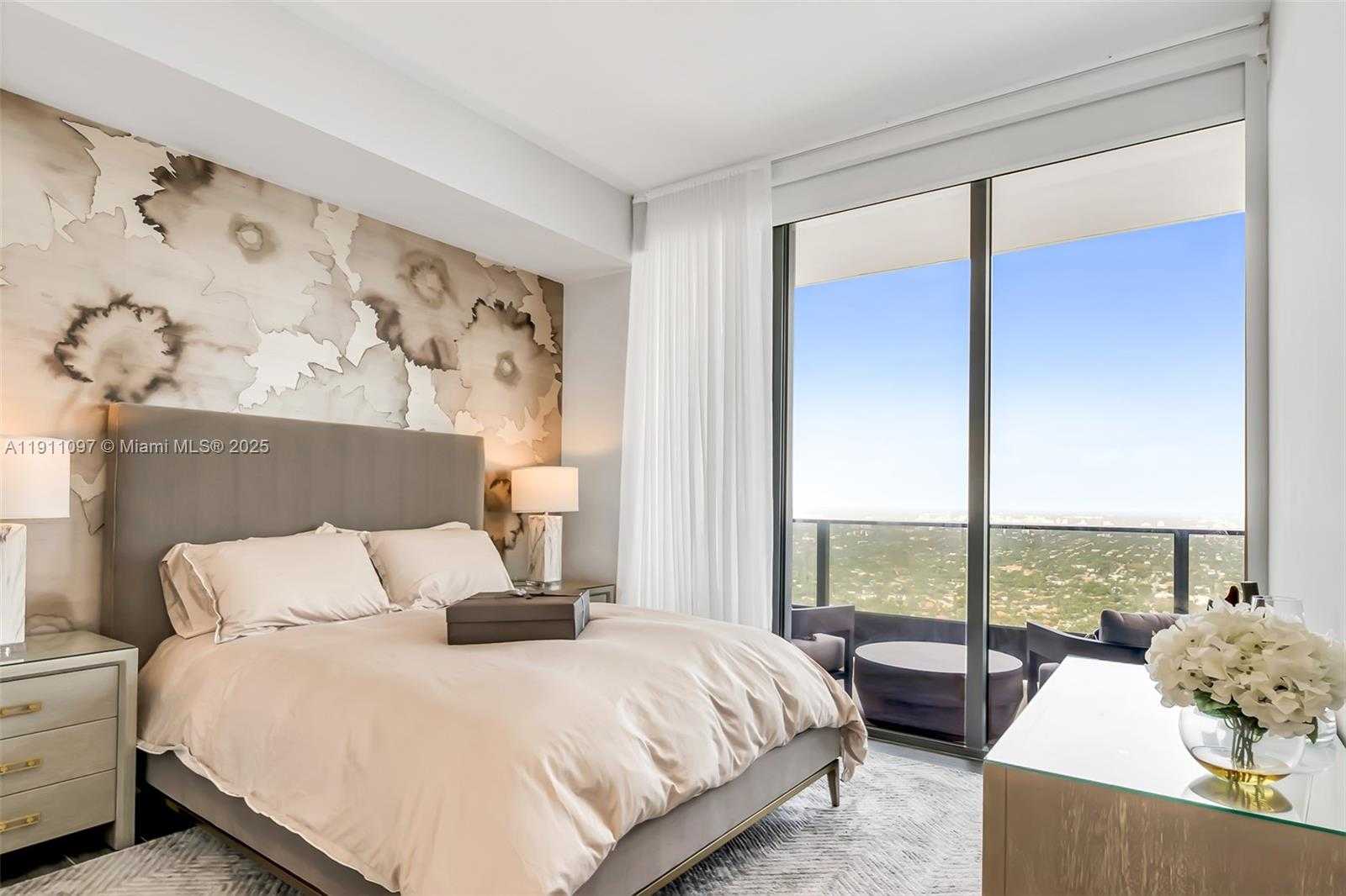 Small Image of 1000 BRICKELL PLZ #PH5807, Miami Number 22