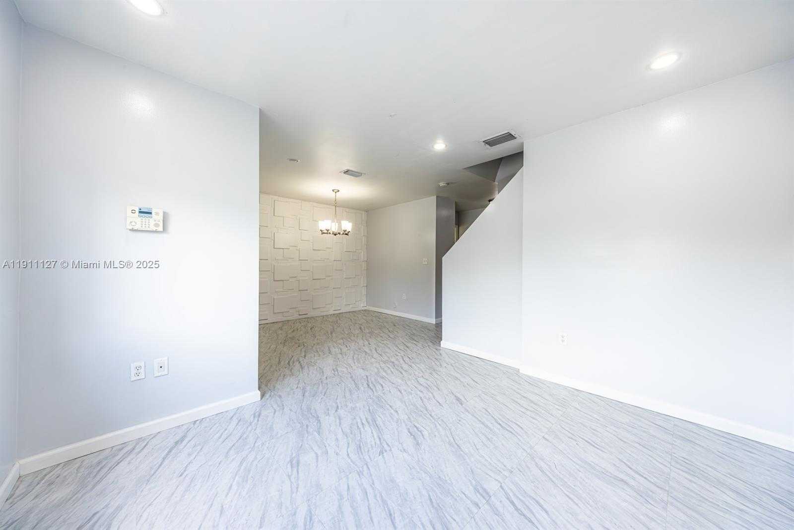 Small Image of 14036 SOUTH WEST 179TH ST, Miami Number 4