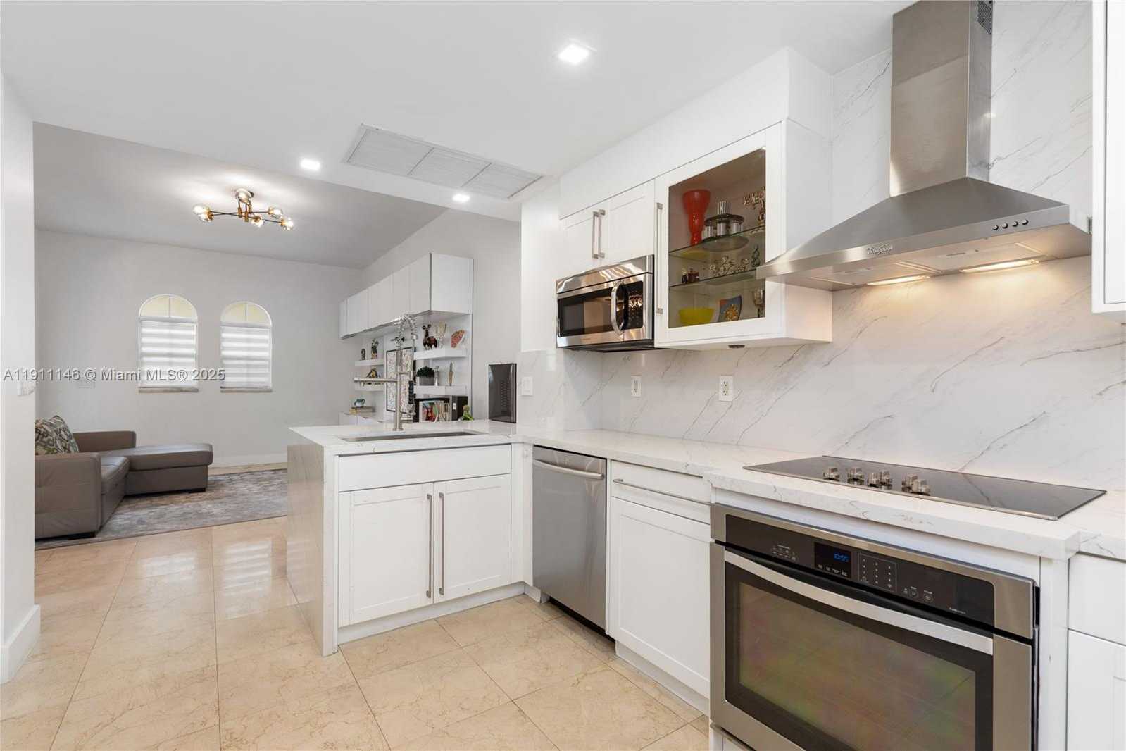 Small Image of 18395 NORTH EAST 30TH CT #18395, Aventura Number 15