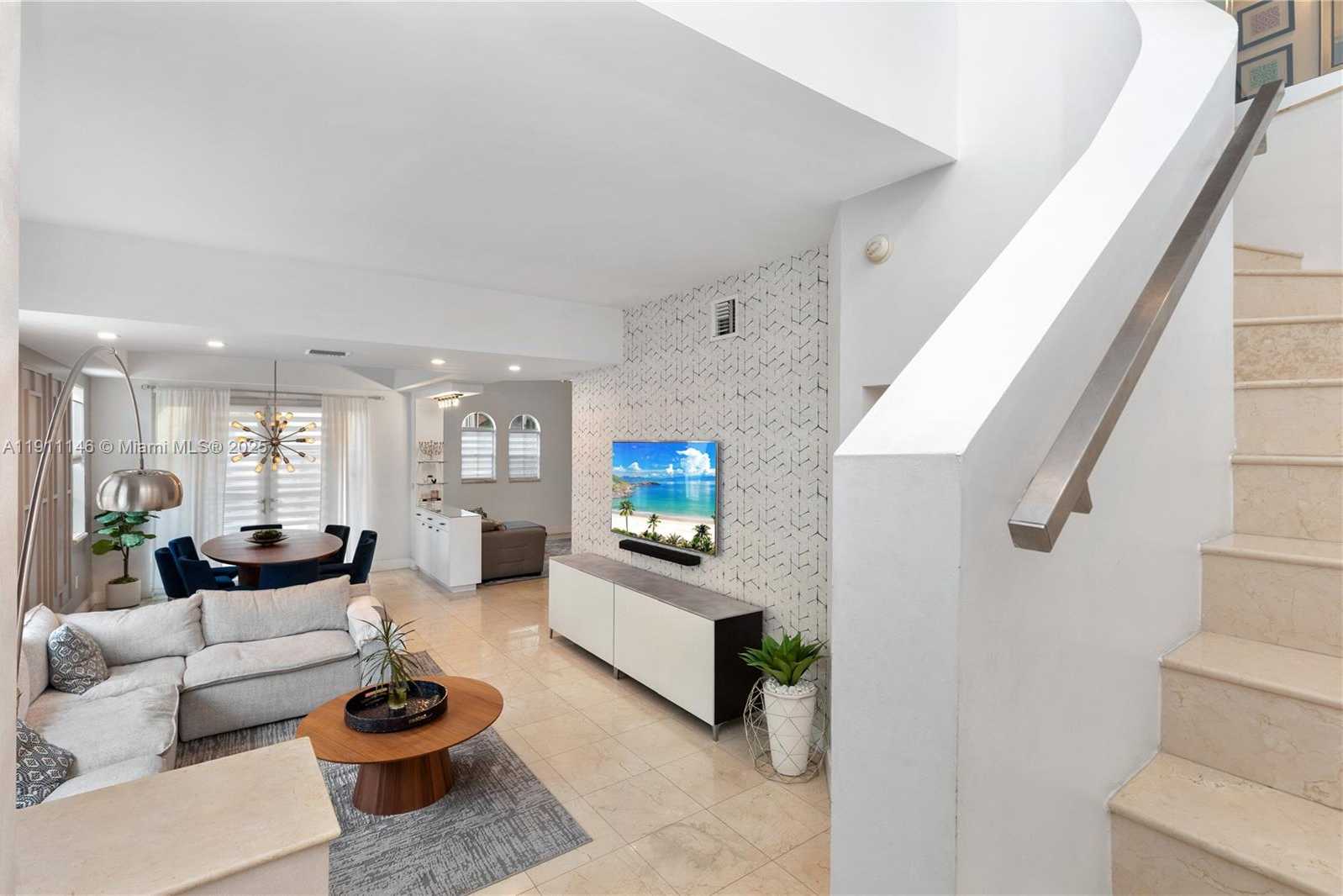 Small Image of 18395 NORTH EAST 30TH CT #18395, Aventura Number 4